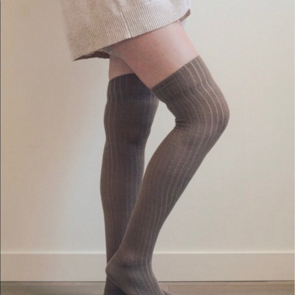 🔥Last Pair🔥Mocha Ribbed Thigh High Socks - Picture 3 of 4